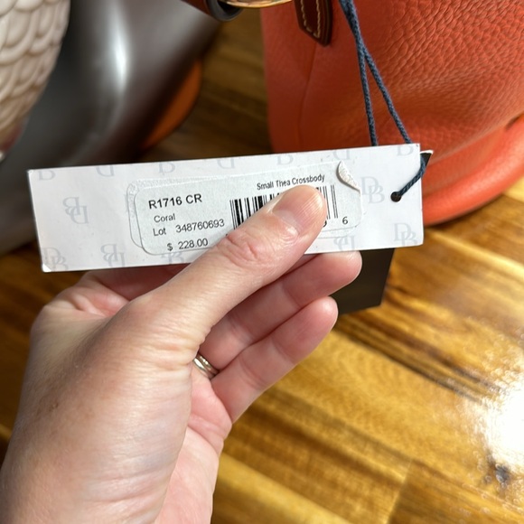 Dooney & Bourke Small Thea Crossbody Coral Pebble Leather NWT - Picture 6 of 8